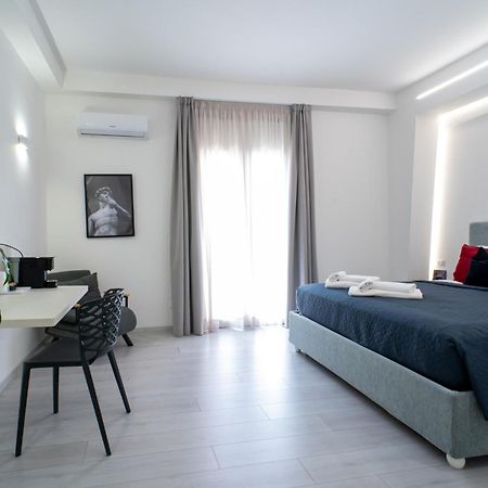 Affittacamere Mani - Camere Con Bagno Privato Gela Exterior photo