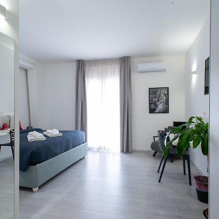 Affittacamere Mani - Camere Con Bagno Privato Gela Exterior photo