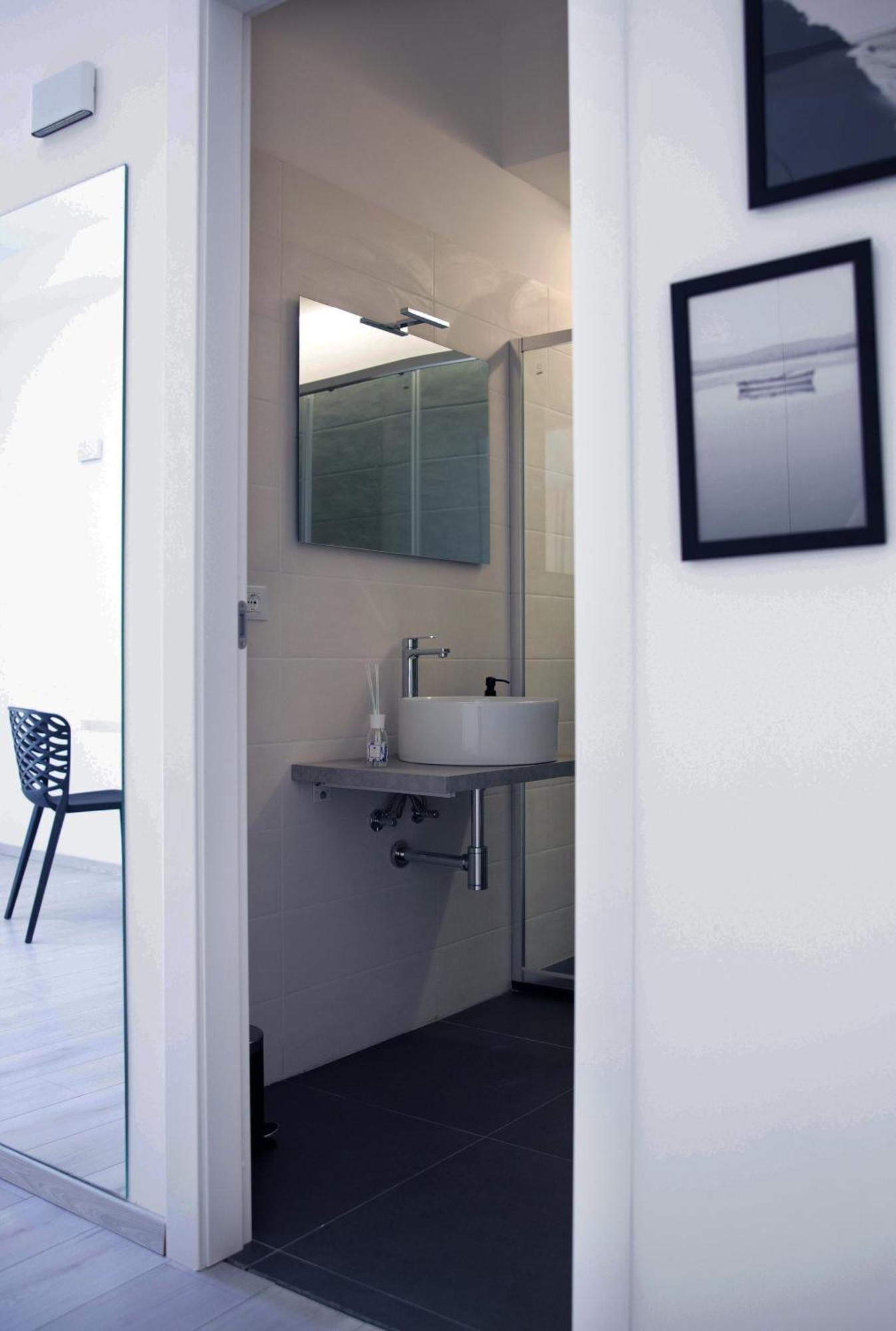 Affittacamere Mani - Camere Con Bagno Privato Gela Exterior photo