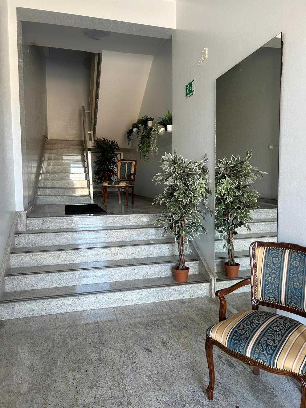 Affittacamere Mani - Camere Con Bagno Privato Gela Exterior photo