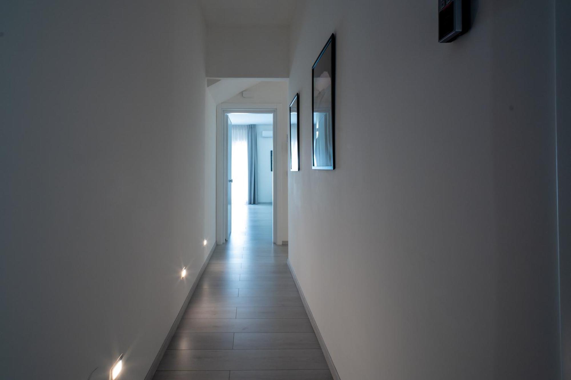 Affittacamere Mani - Camere Con Bagno Privato Gela Exterior photo