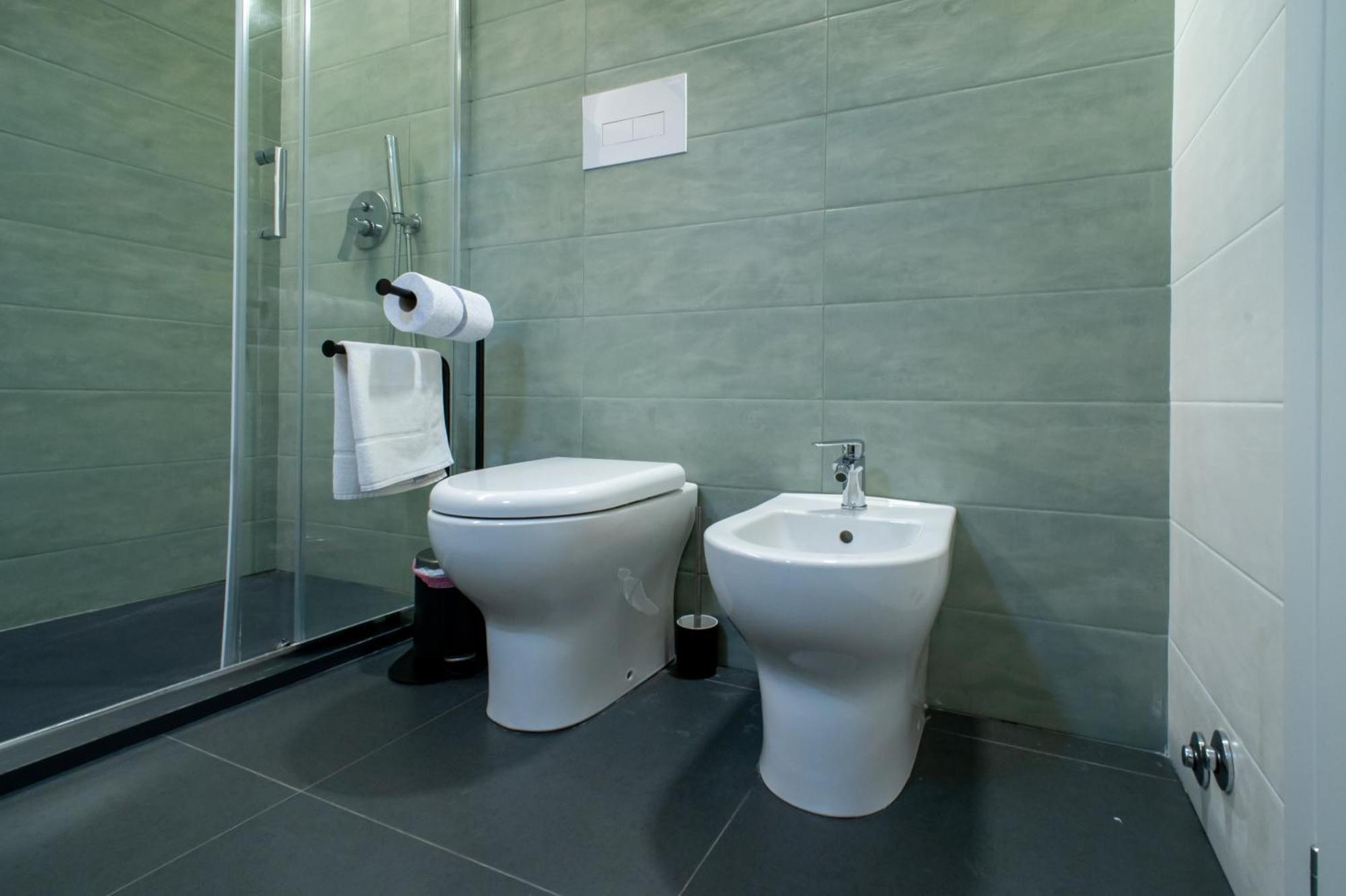Affittacamere Mani - Camere Con Bagno Privato Gela Exterior photo