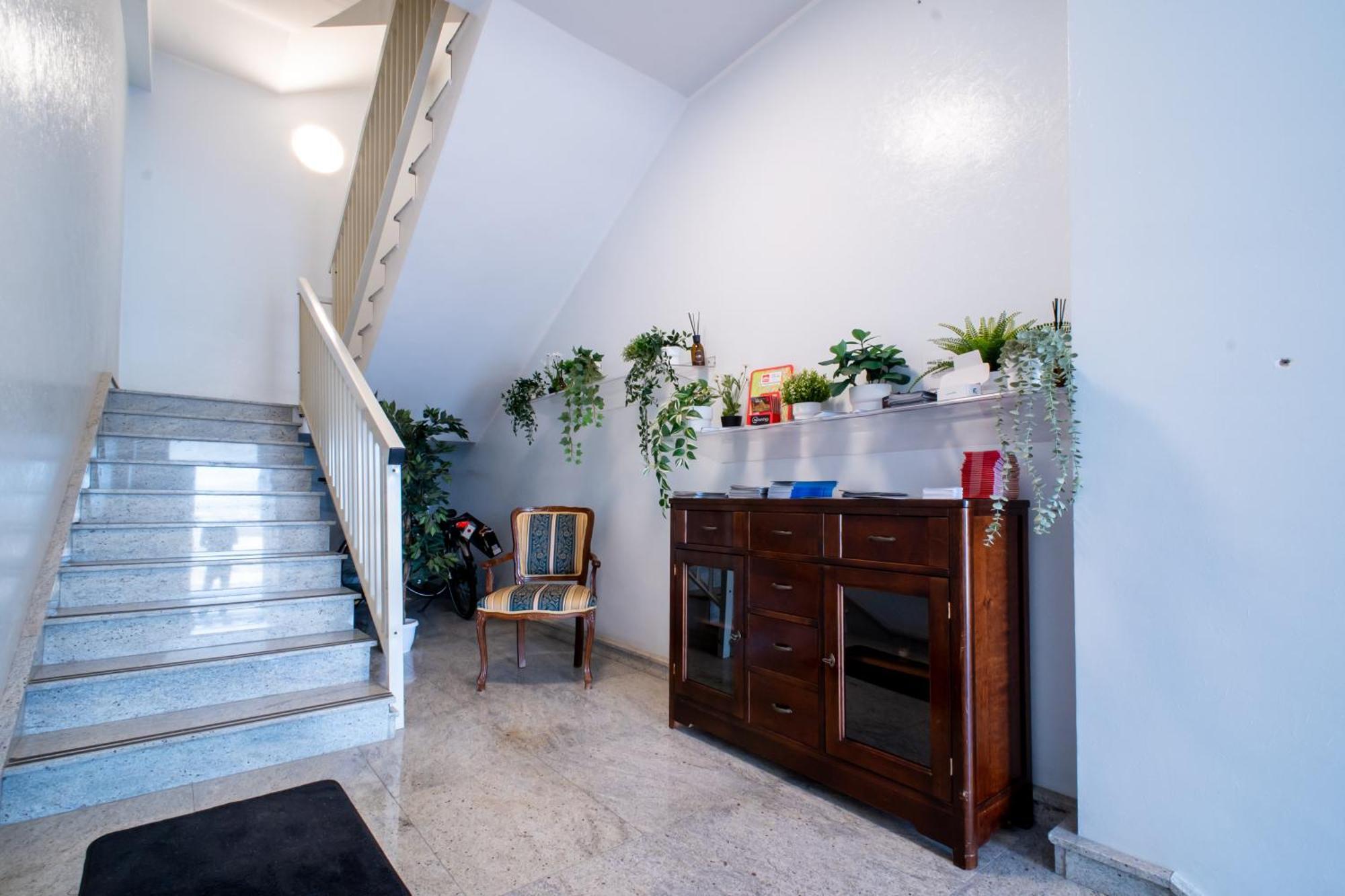 Affittacamere Mani - Camere Con Bagno Privato Gela Exterior photo