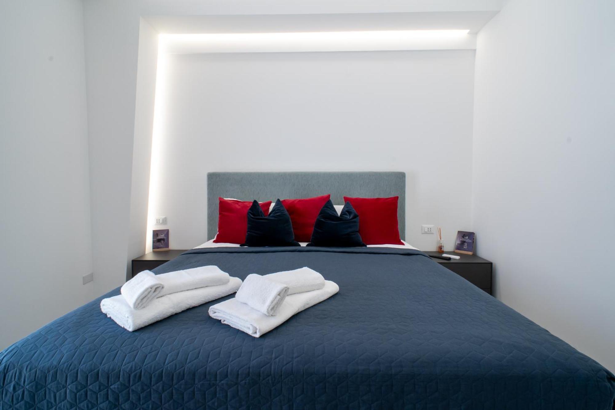 Affittacamere Mani - Camere Con Bagno Privato Gela Exterior photo