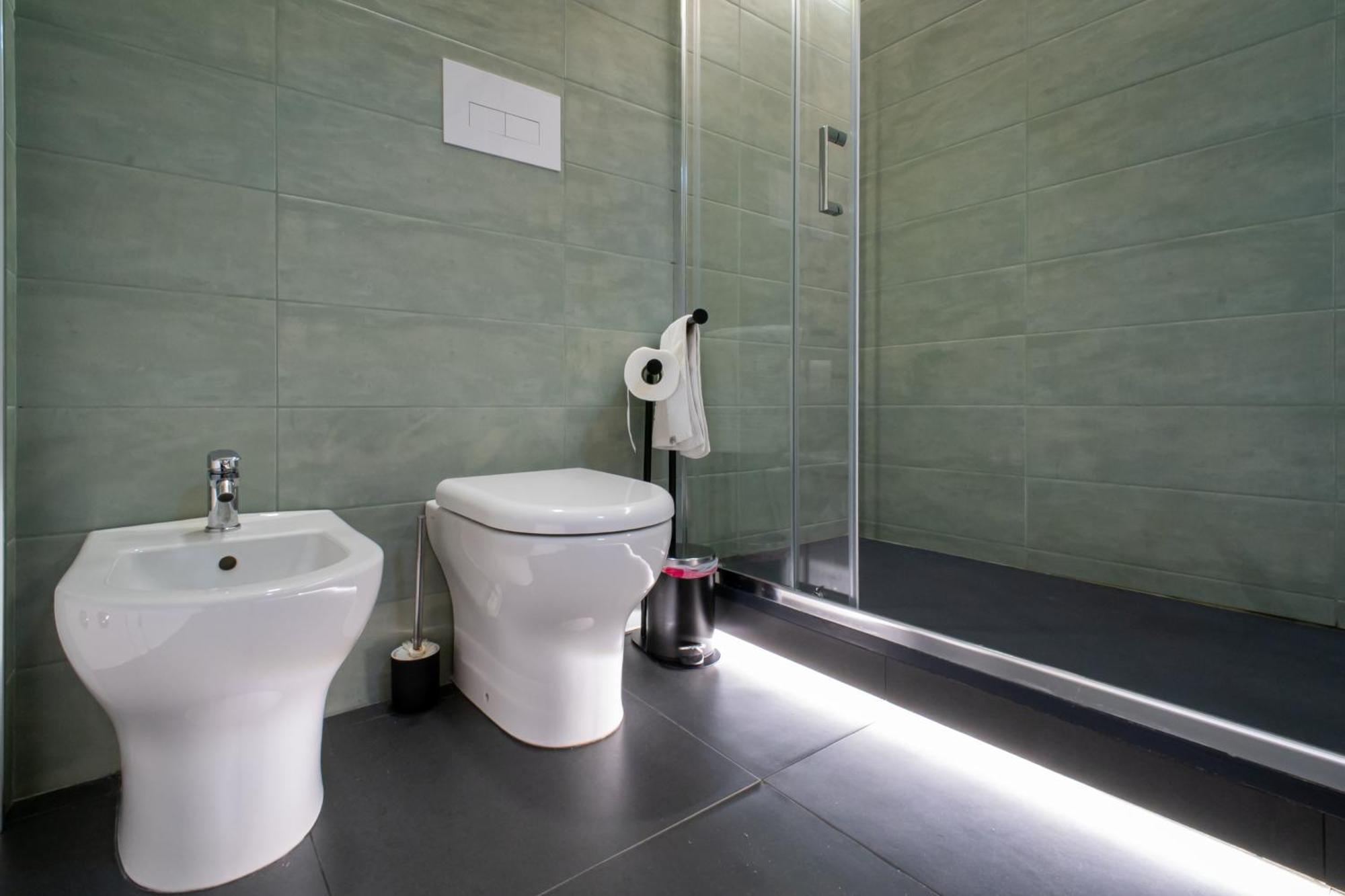 Affittacamere Mani - Camere Con Bagno Privato Gela Exterior photo
